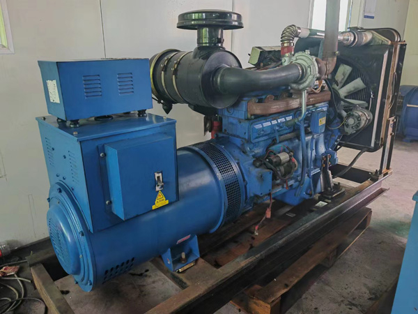 静安100kW柴油发电机组使用多级机油有哪些优缺点？